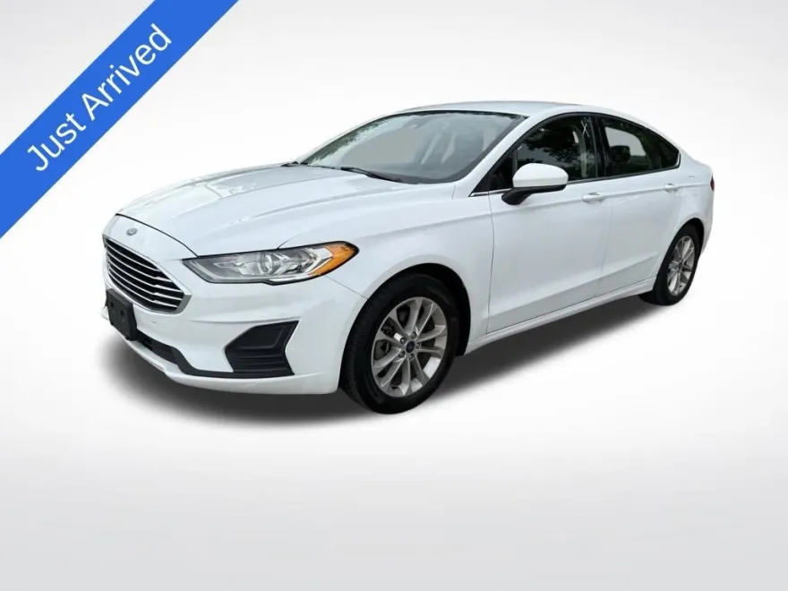 2019 Ford Fusion SE photo 1