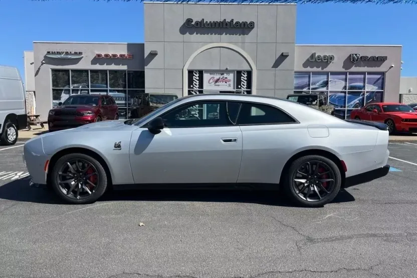 2024 Dodge Charger R/T Scat Pack photo 1