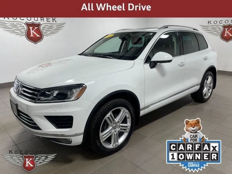 2015 Volkswagen Touareg TDI Executive photo 1