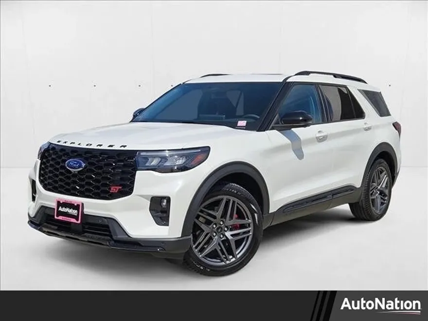 2025 Ford Explorer ST photo 1