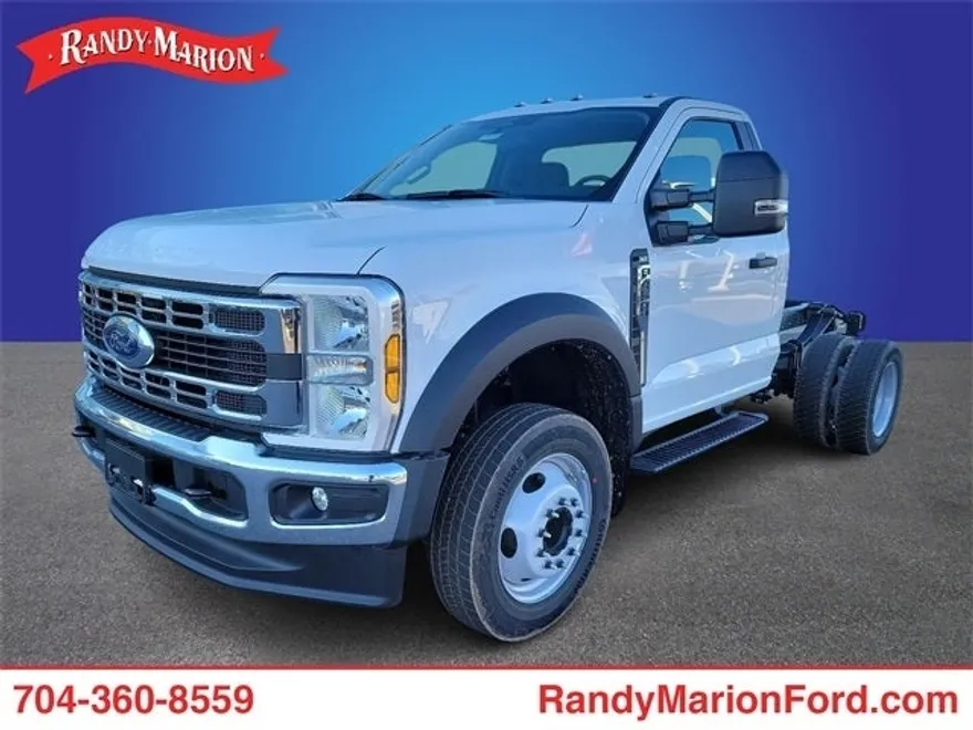2024 Ford F-450 photo 1