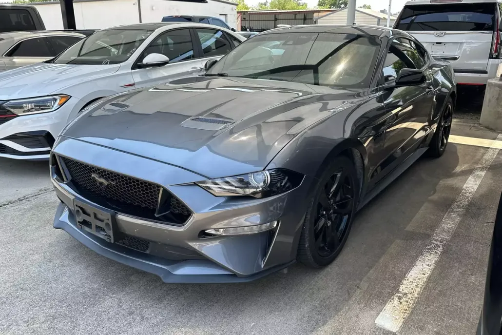 2021 Ford Mustang GT photo 1