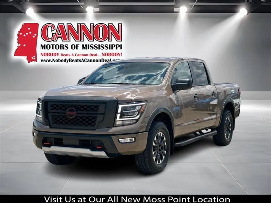 2024 Nissan Titan PRO-4X photo 1