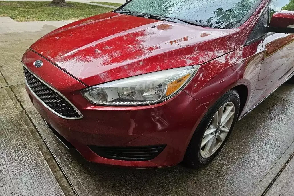 2016 Ford Focus SE photo 1