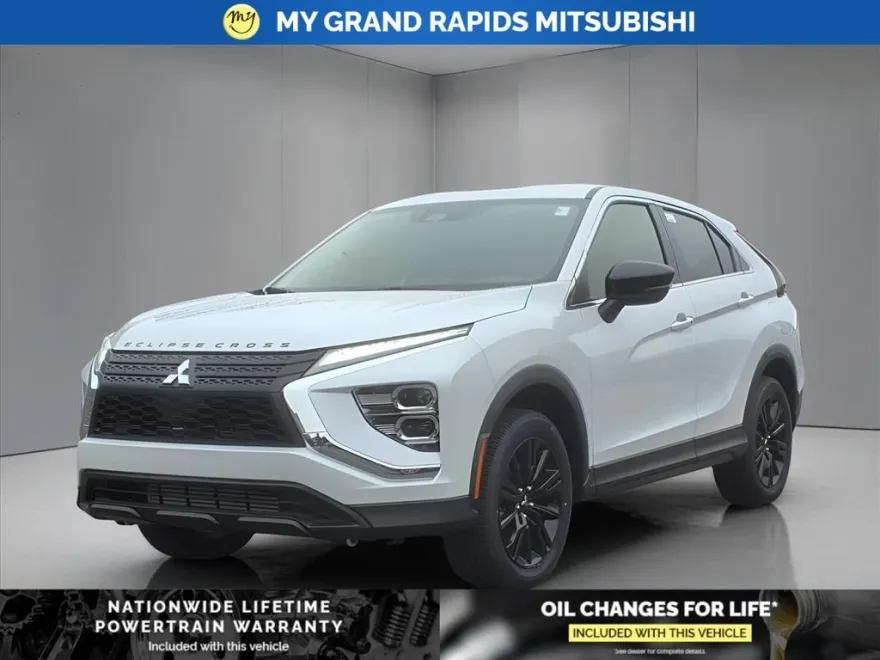 2025 Mitsubishi Eclipse Cross LE photo 1