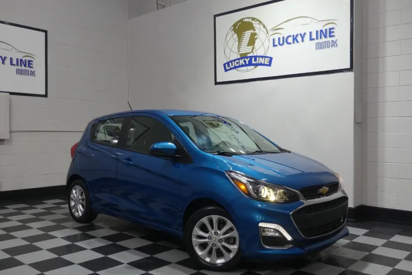 2019 Chevrolet Spark 1LT LT photo 1