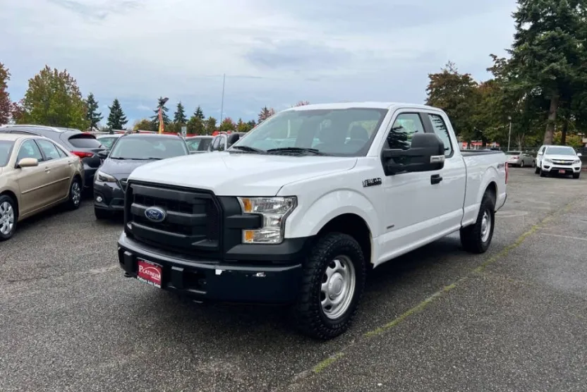2015 Ford F-150 photo 1