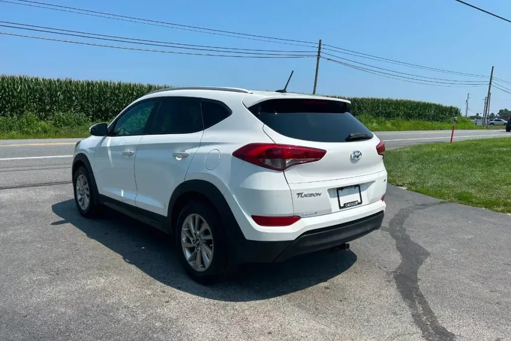 2016 Hyundai Tucson SE Sport photo 1