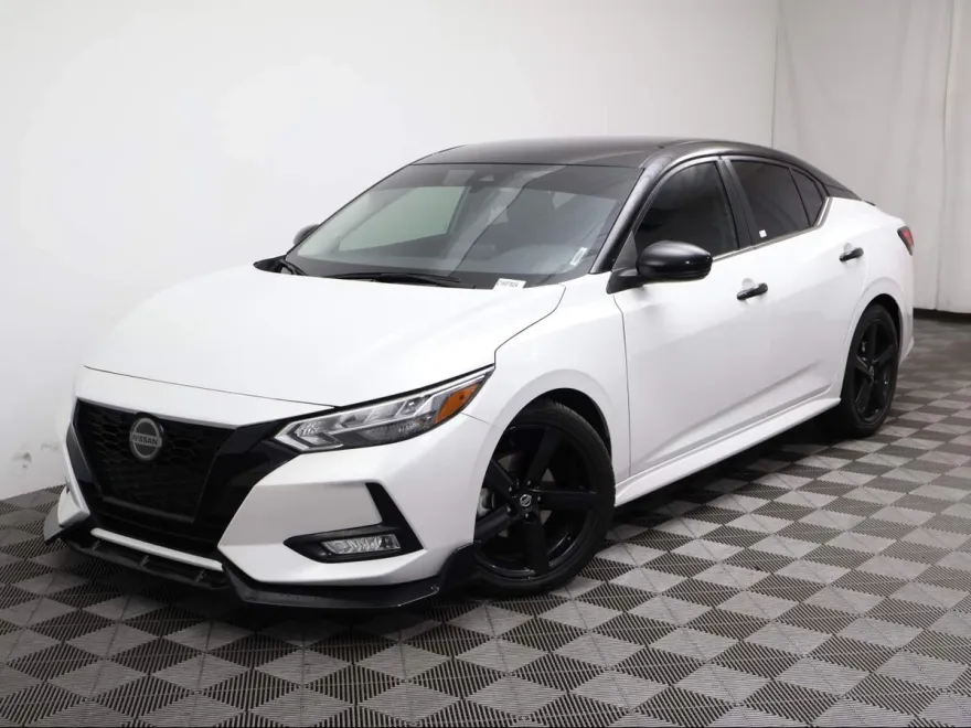 2023 Nissan Sentra SR photo 1