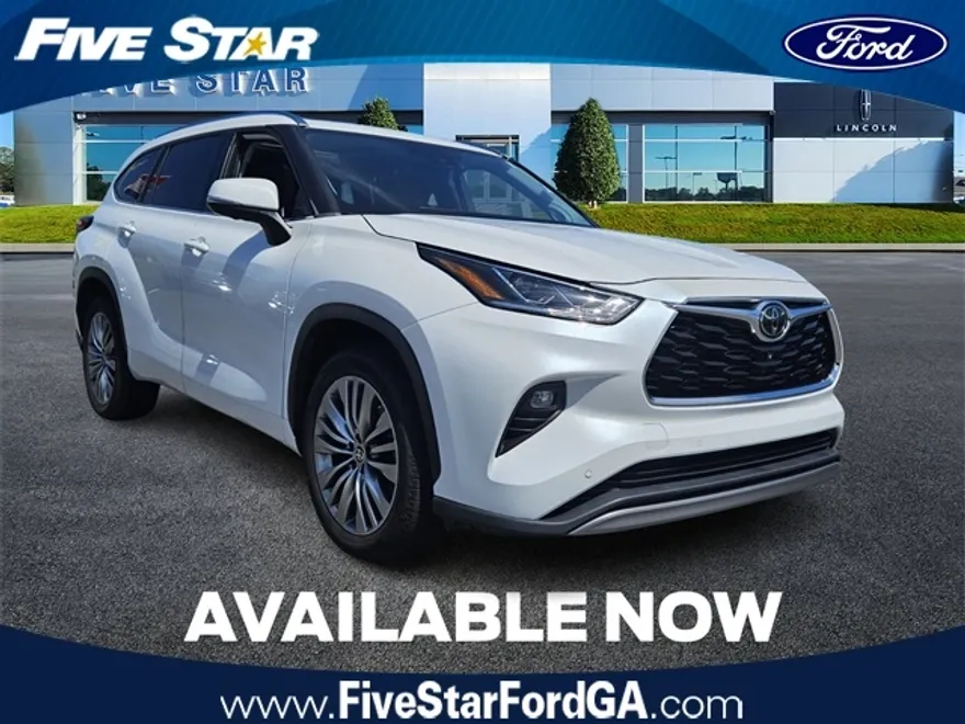 2023 Toyota Highlander Platinum photo 1