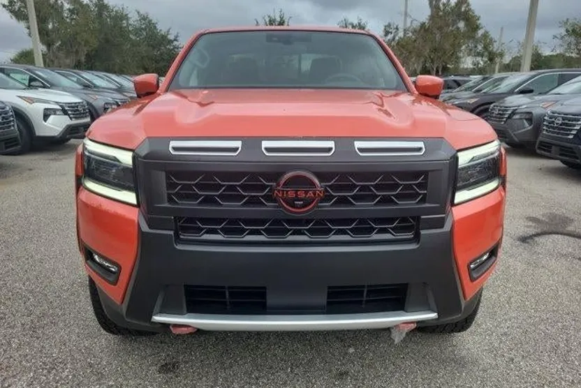 2025 Nissan Frontier Crew Cab PRO-X photo 1
