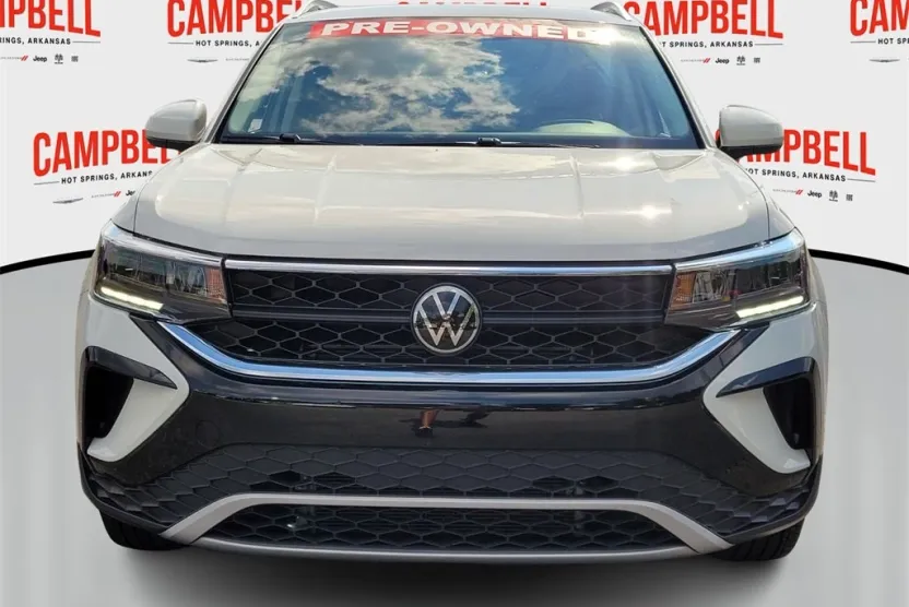2022 Volkswagen Taos SE photo 1