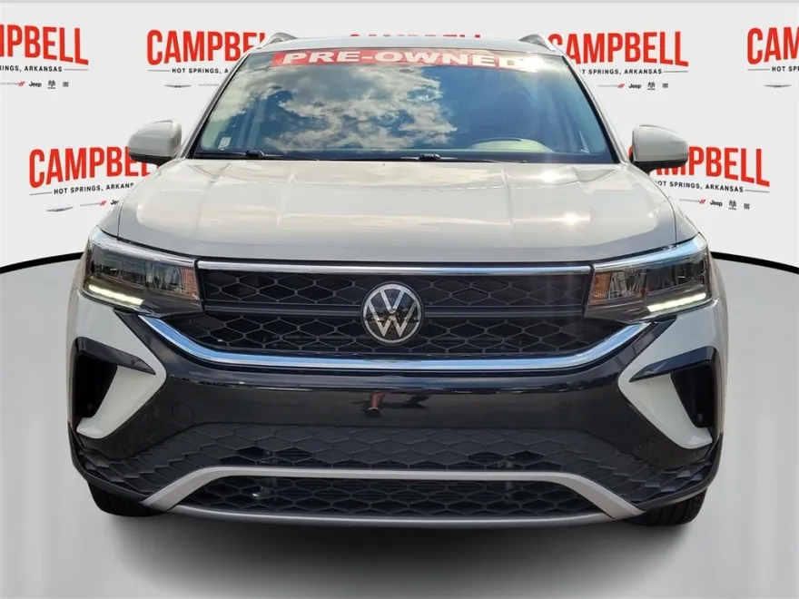 2022 Volkswagen Taos SE photo 1