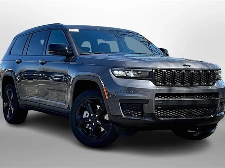2024 Jeep Grand Cherokee Altitude photo 1