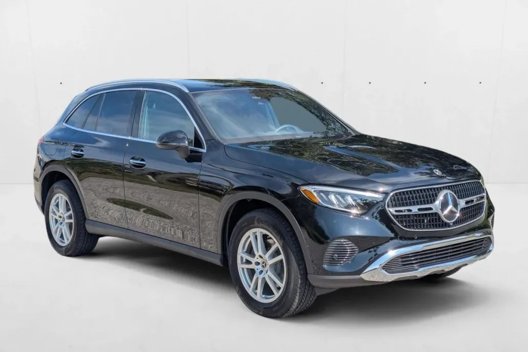 2025 Mercedes Benz GLC 300 4MATIC photo 1