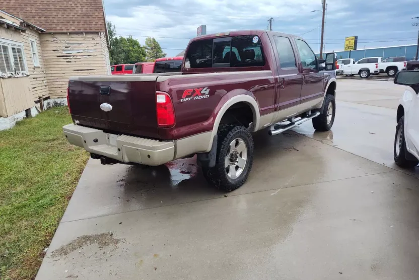 2010 Ford F-250 photo 1