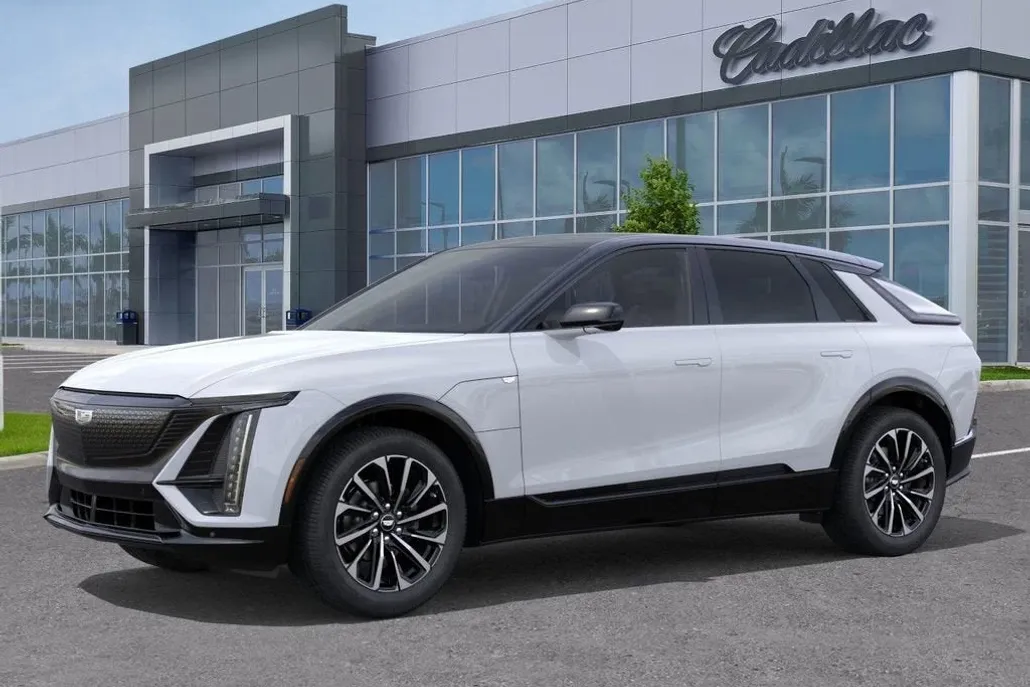 2026 Cadillac Lyriq Sport photo 1