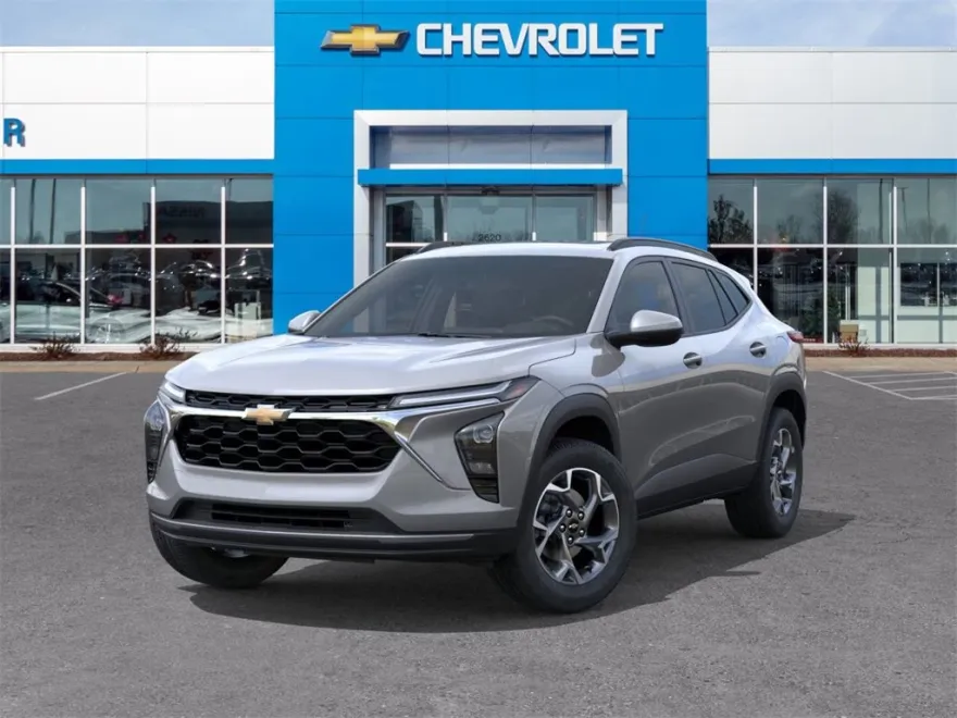 2026 Chevrolet Trax LT photo 1