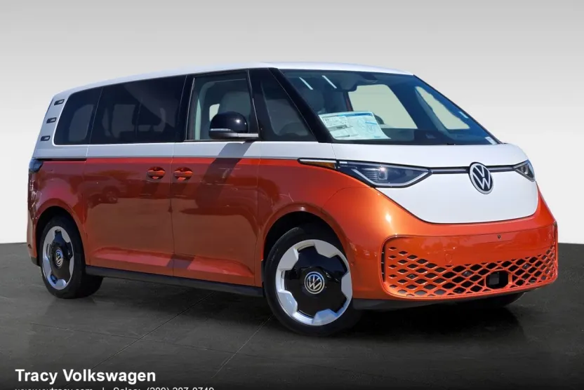 2025 Volkswagen ID. Buzz Pro Plus photo 1