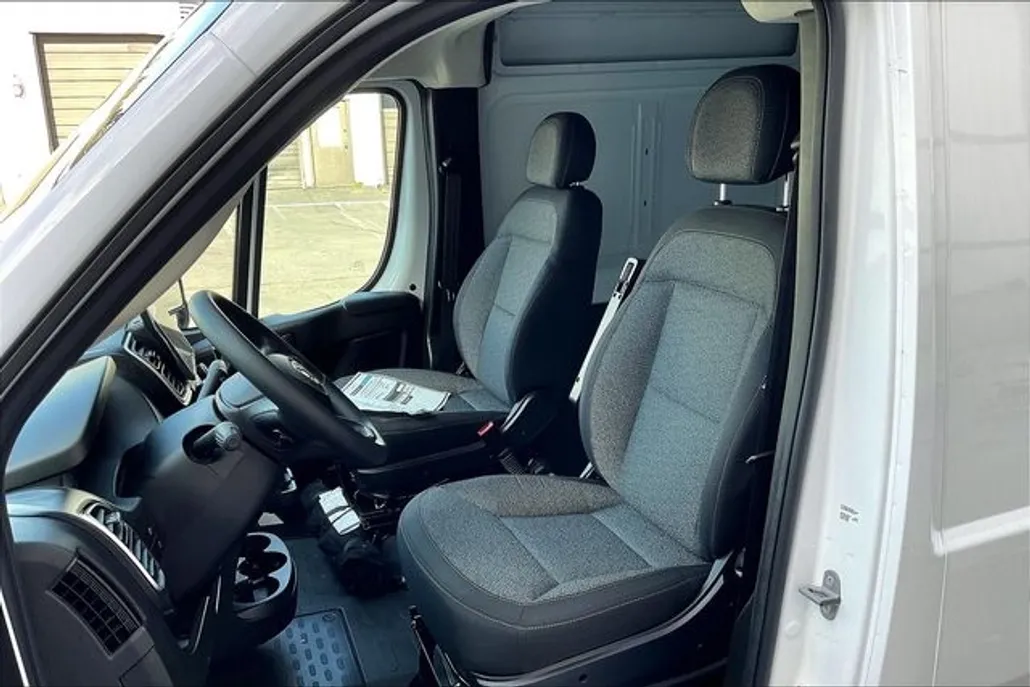 2025 Ram ProMaster 2500 photo 1
