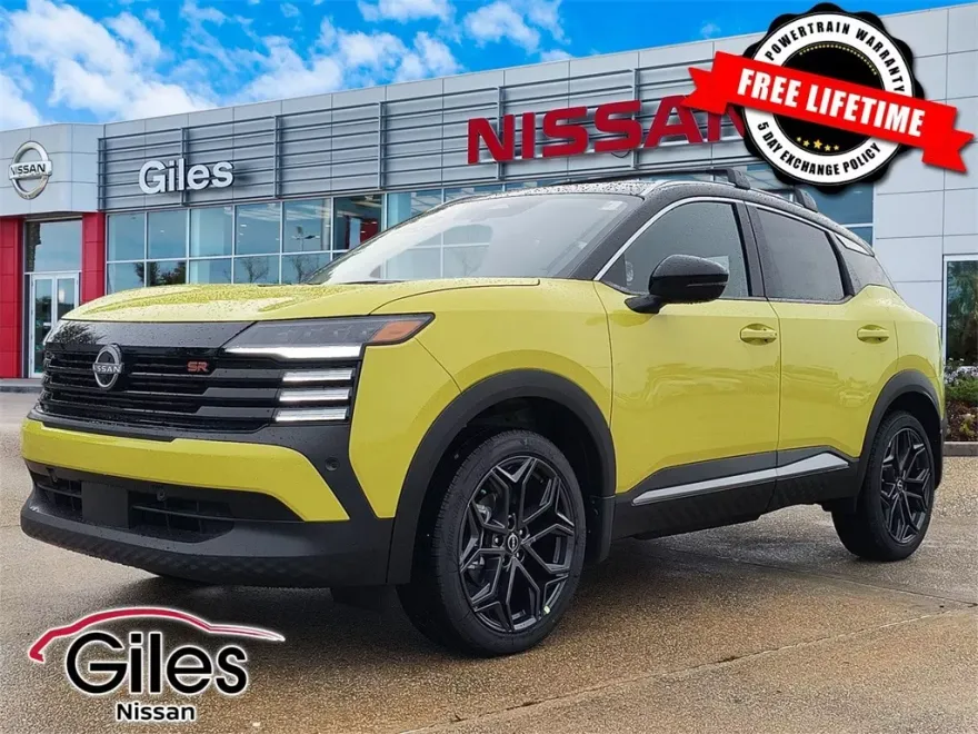 2025 Nissan Kicks SR photo 1