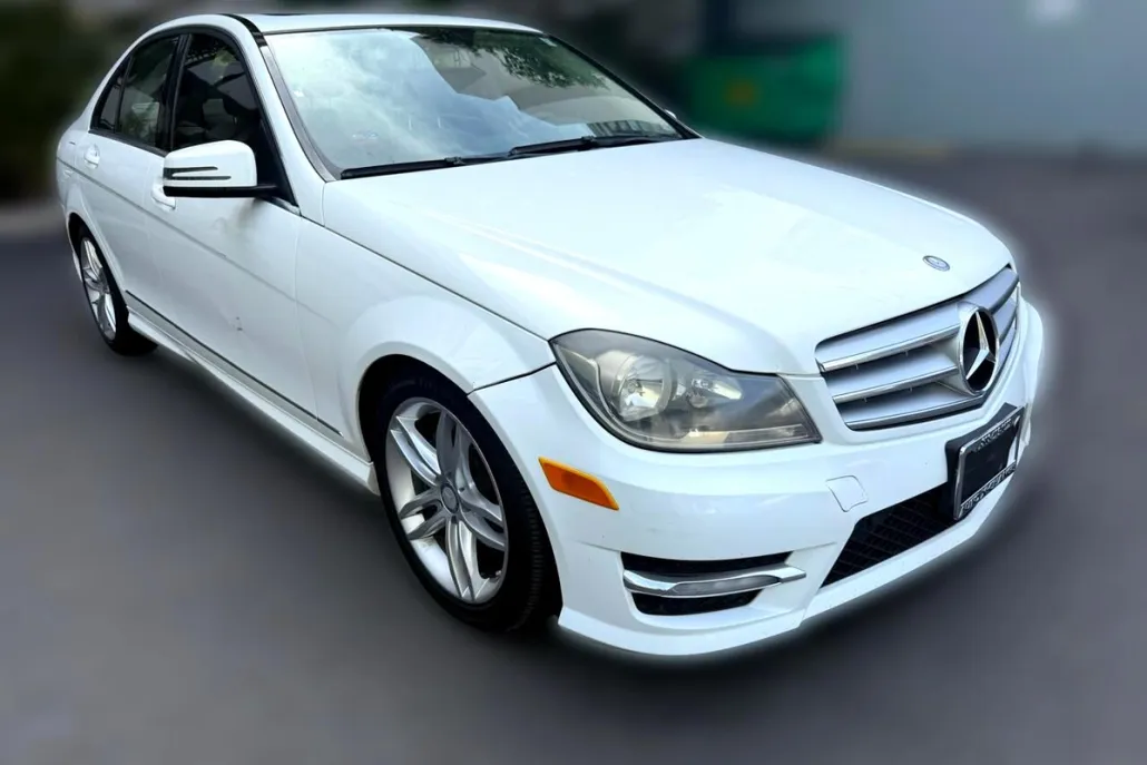 2013 Mercedes Benz C 250 Sport photo 1