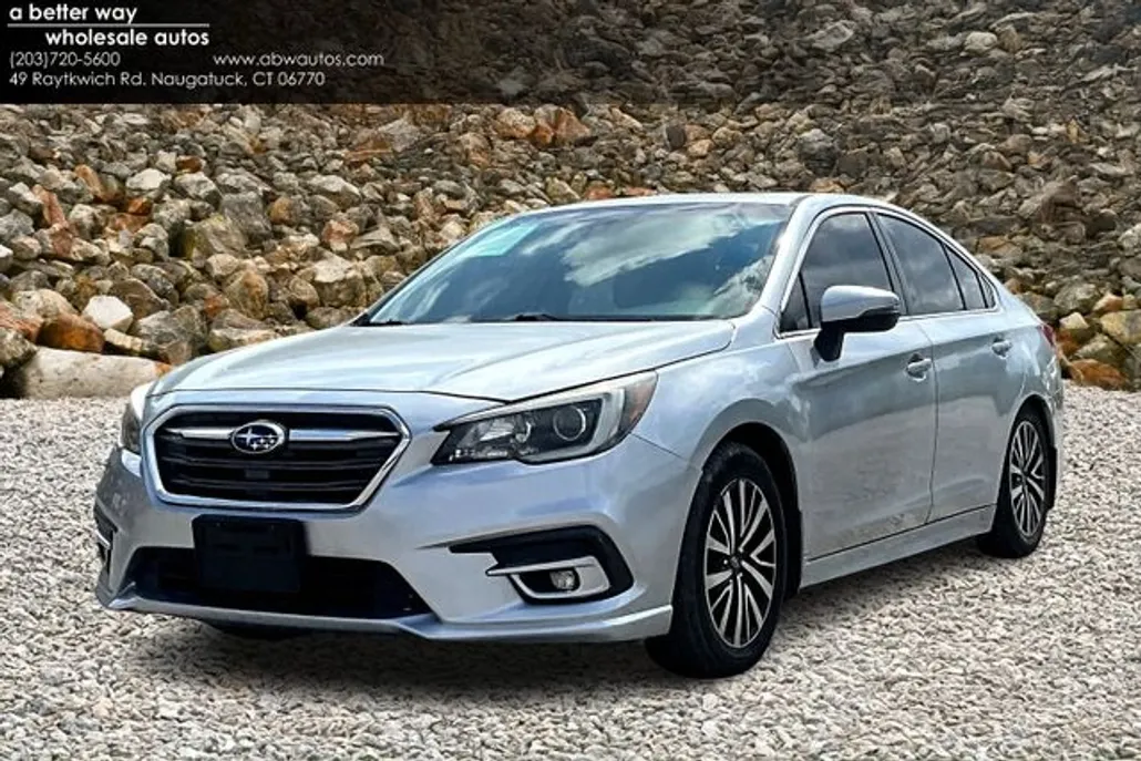 2019 Subaru Legacy 2.5i Premium photo 1