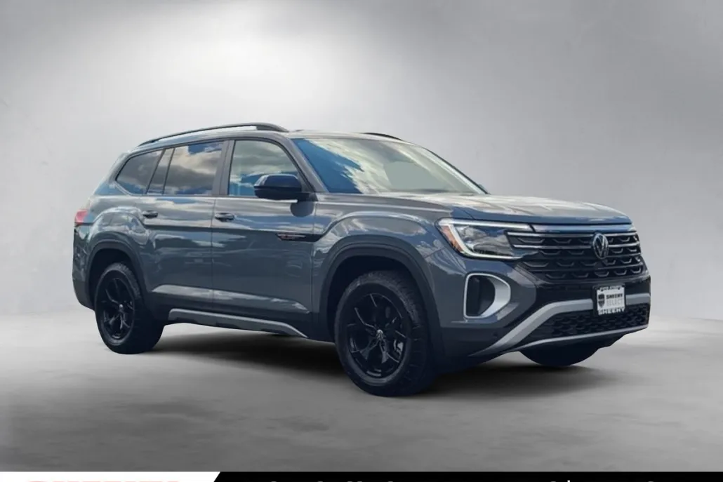 2025 Volkswagen Atlas Peak Edition photo 1