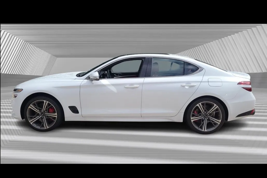 2025 Genesis G70 2.5T photo 1