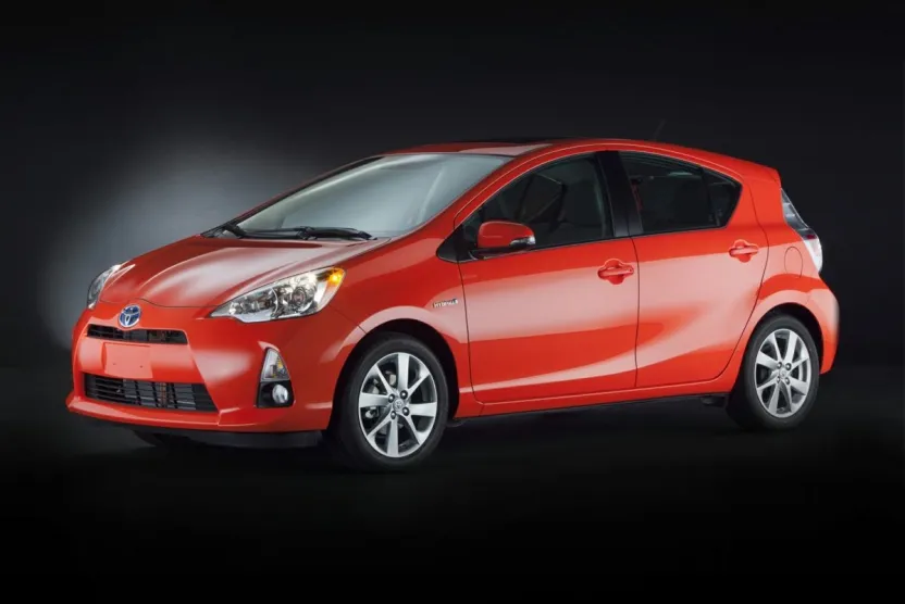 2014 Toyota Prius C Four photo 1