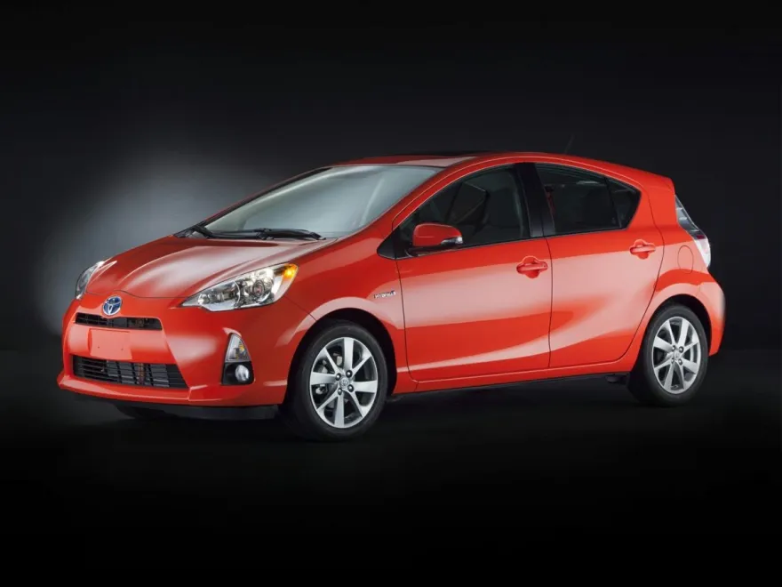 2014 Toyota Prius C Four photo 1