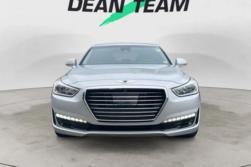 2019 Genesis G90 5.0L Ultimate photo 1