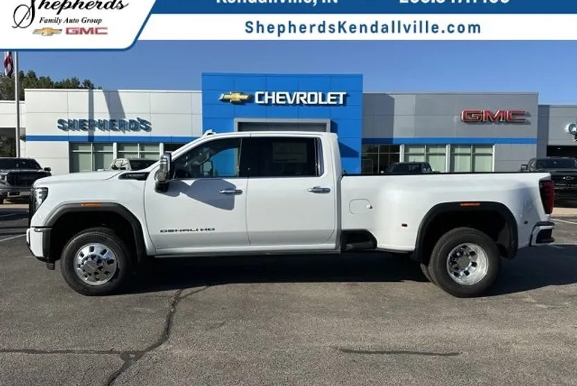 2026 Gmc Sierra 3500 HD Denali Ultimate photo 1