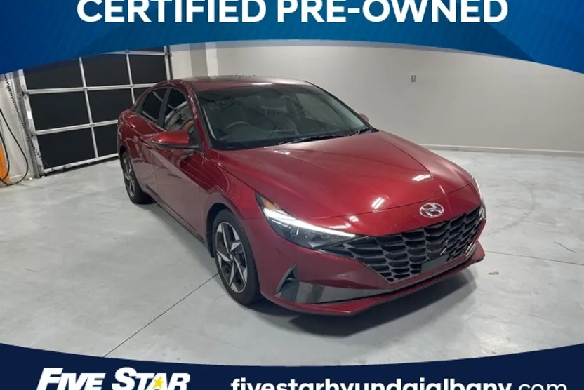 2023 Hyundai Elantra Limited photo 1