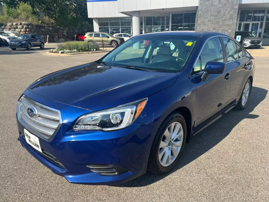 2015 Subaru Legacy 2.5i Premium photo 1