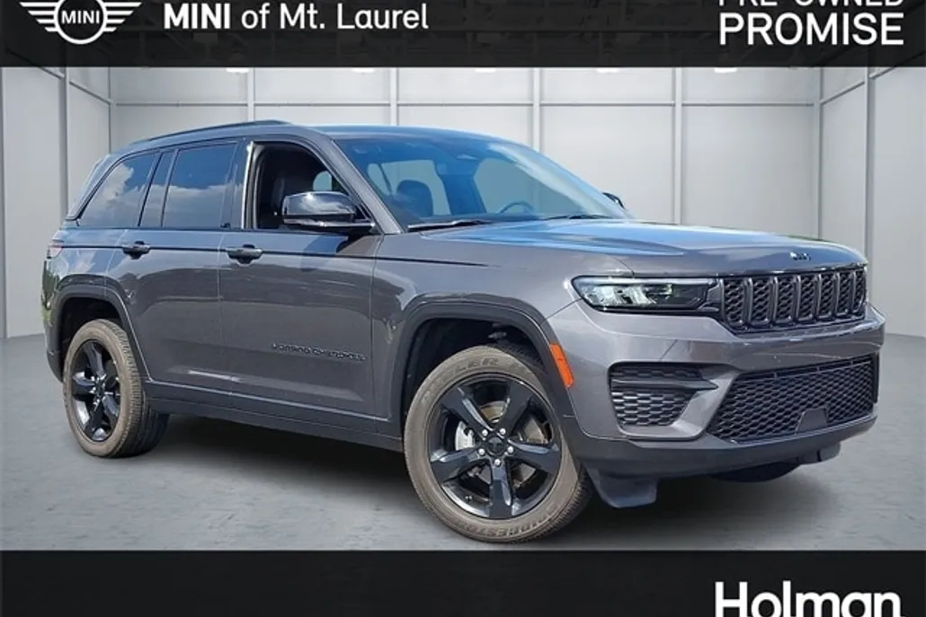 2023 Jeep Grand Cherokee Altitude photo 1