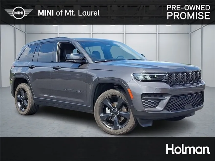 2023 Jeep Grand Cherokee Altitude photo 1