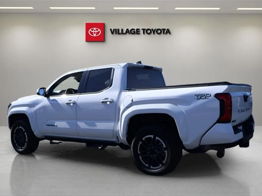 2025 Toyota Tacoma TRD Sport photo 2