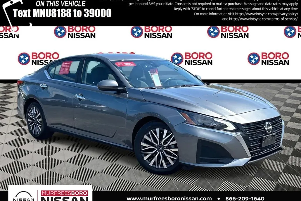 2023 Nissan Altima 2.5 SV photo 1