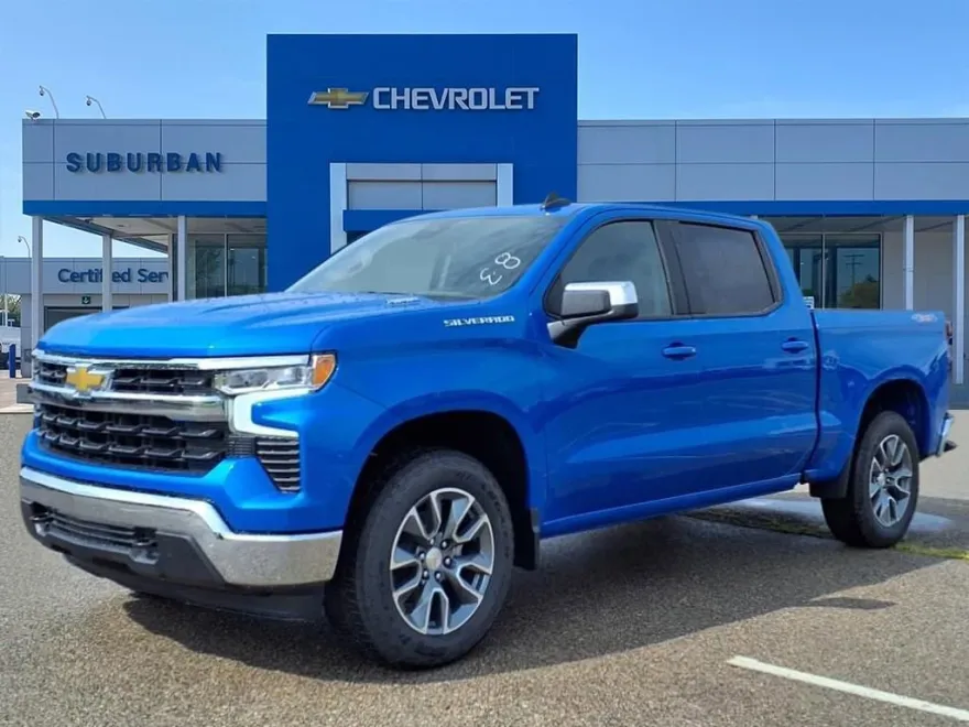 2026 Chevrolet Silverado 1500 LT photo 1