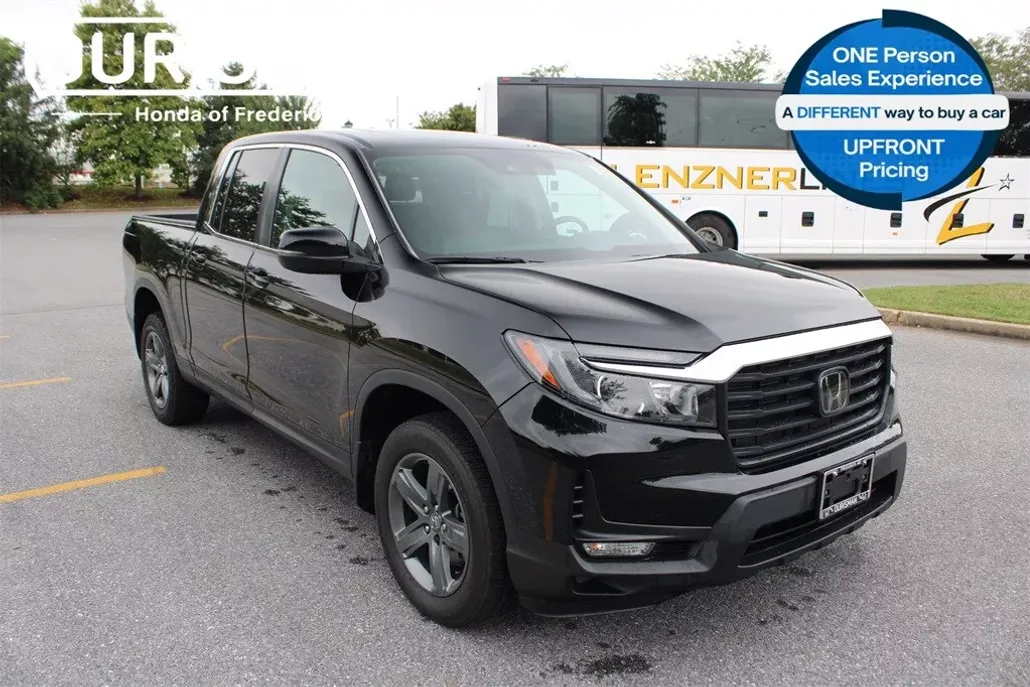 2023 Honda Ridgeline RTL photo 1