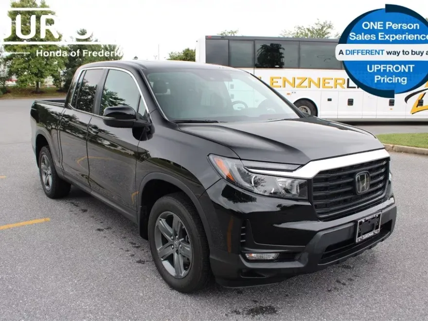 2023 Honda Ridgeline RTL photo 1