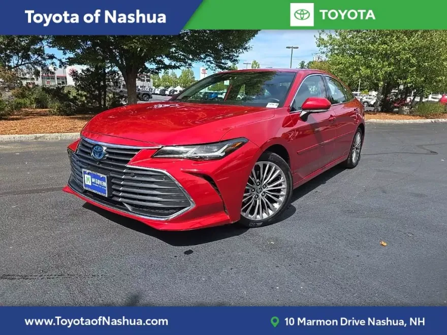 2022 Toyota Avalon Hybrid Limited photo 1
