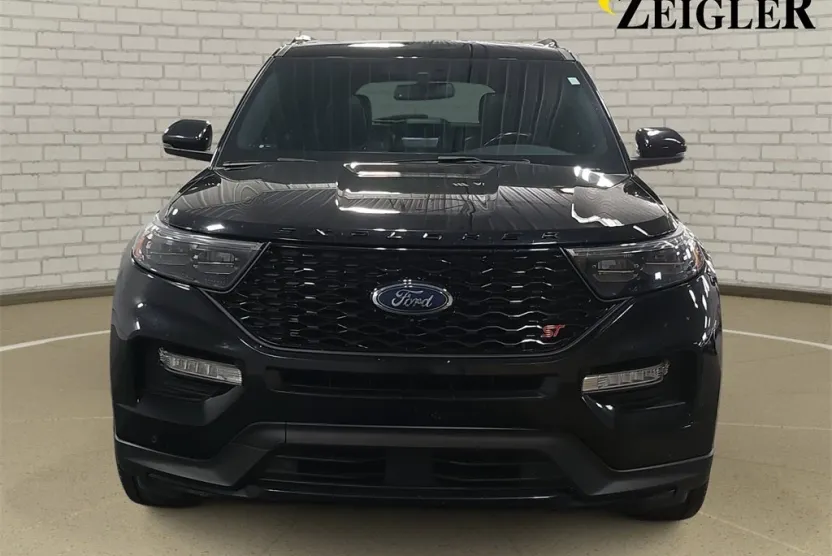 2020 Ford Explorer ST photo 1