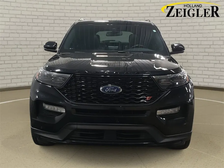 2020 Ford Explorer ST photo 1