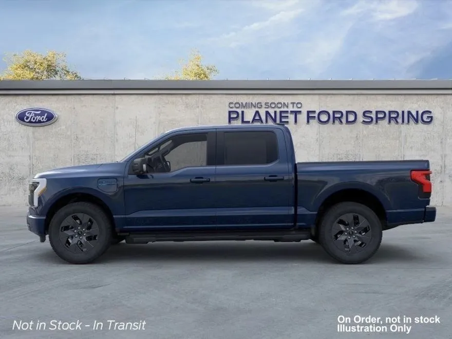 2025 Ford F-150 Lightning Lariat photo 1