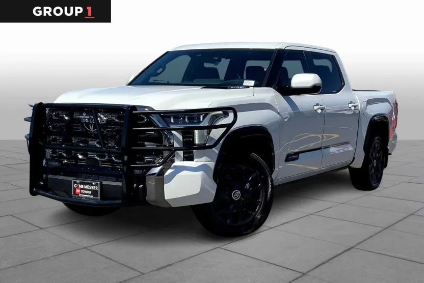 2024 Toyota Tundra Platinum CrewMax photo 1