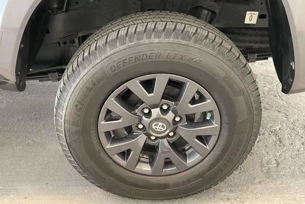 2020 Toyota Tacoma V6 photo 1