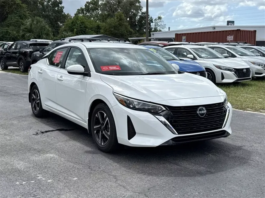 2025 Nissan Sentra SV photo 1