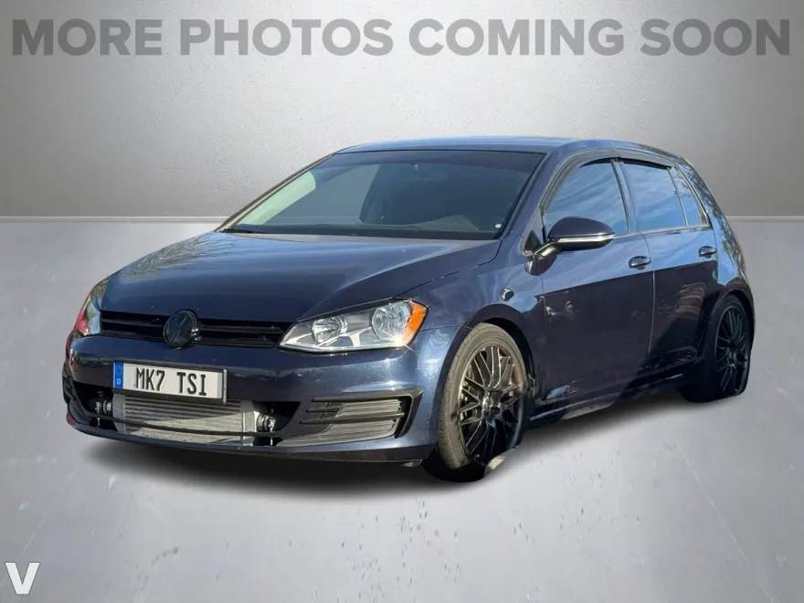 2016 Volkswagen Golf TSI S photo 1
